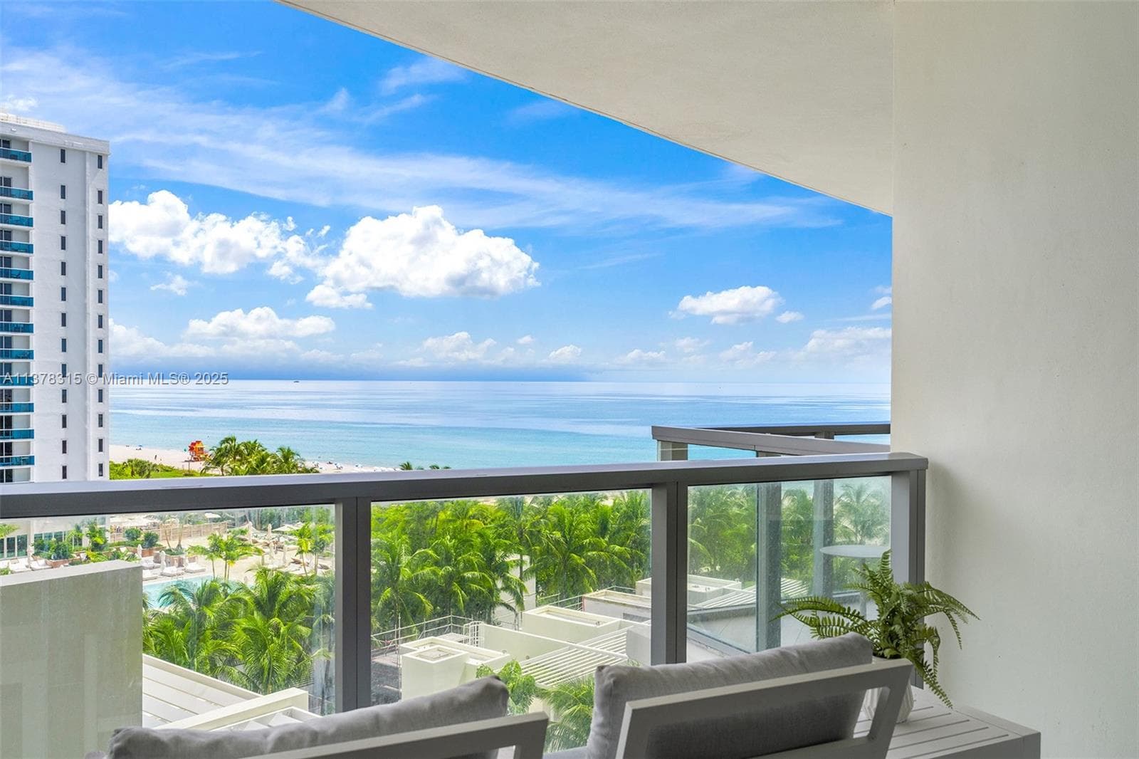 A11378315 — Miami Beach — 18