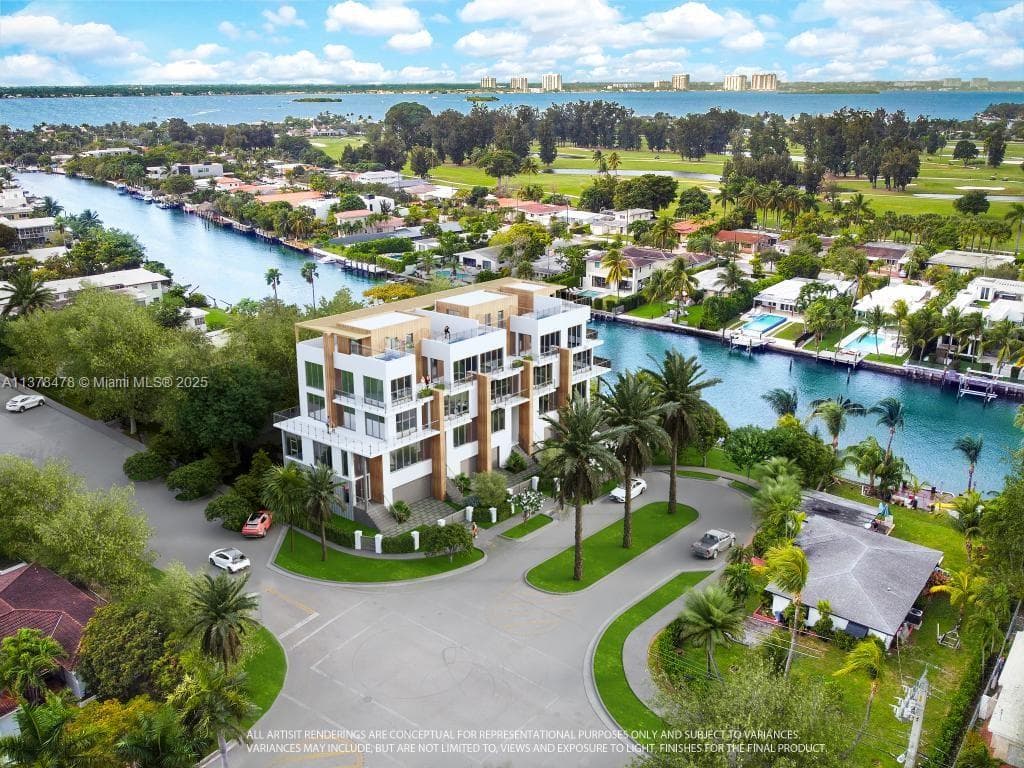 A11378478 — Miami Beach — 16