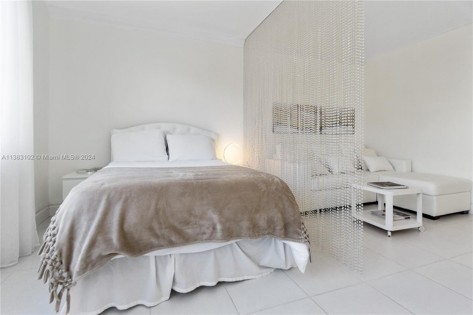 A11383102 — Miami Beach — 5