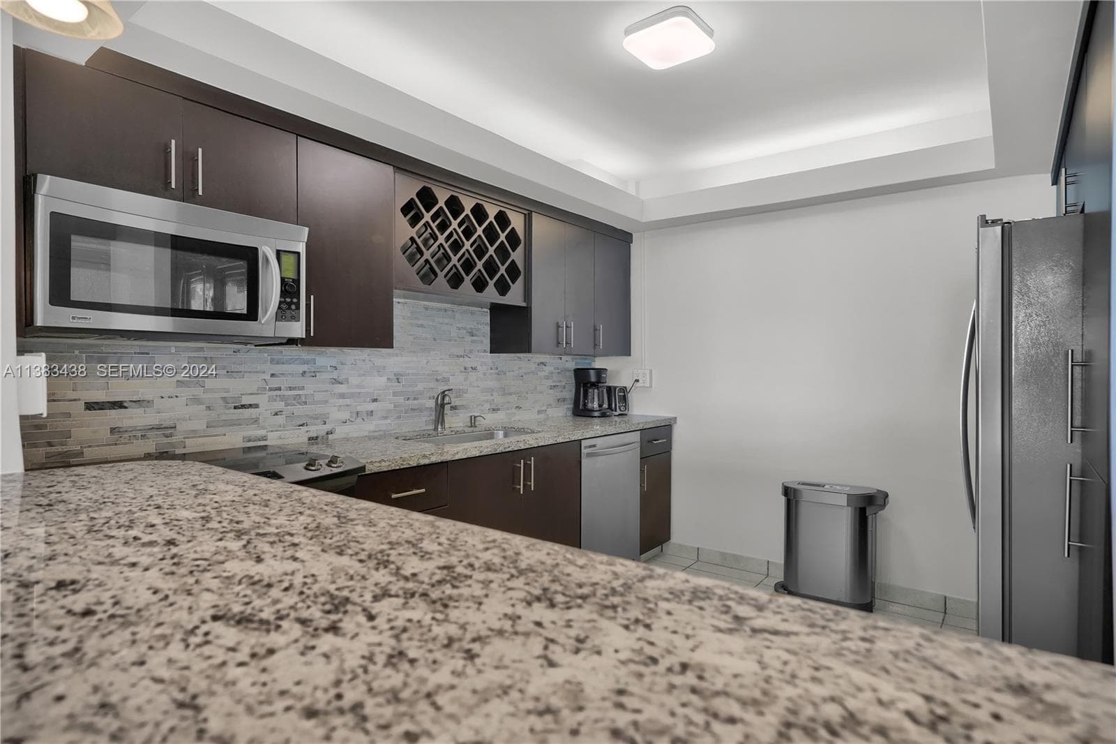 A11383438 — Miami Beach — 28