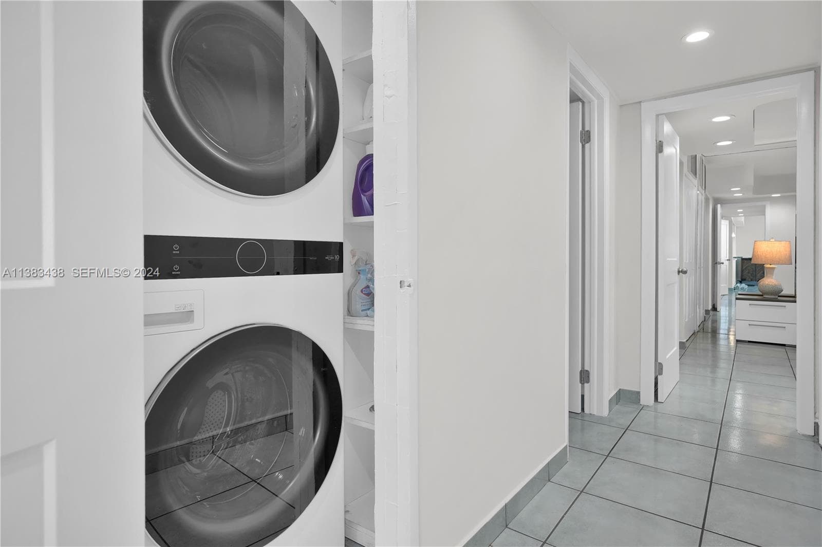 A11383438 — Miami Beach — 31