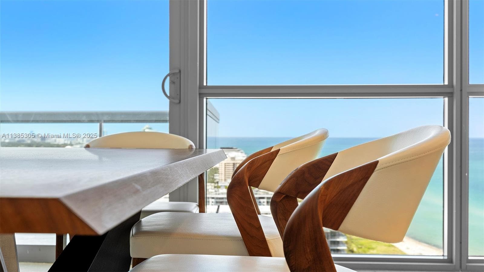 A11385305 — Miami Beach — 13