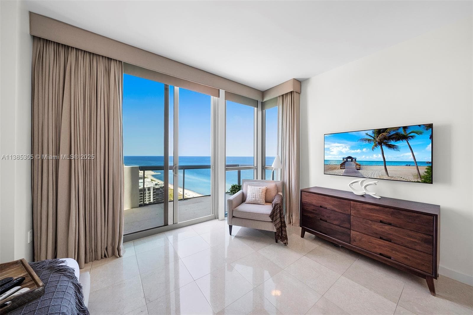 A11385305 — Miami Beach — 34