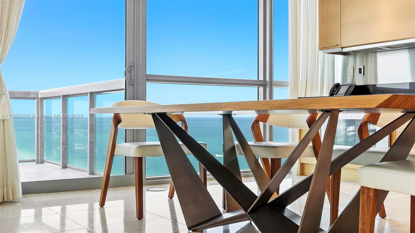 A11385305 — Miami Beach — 49