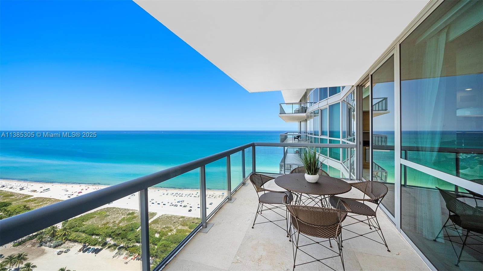 A11385305 — Miami Beach — 14