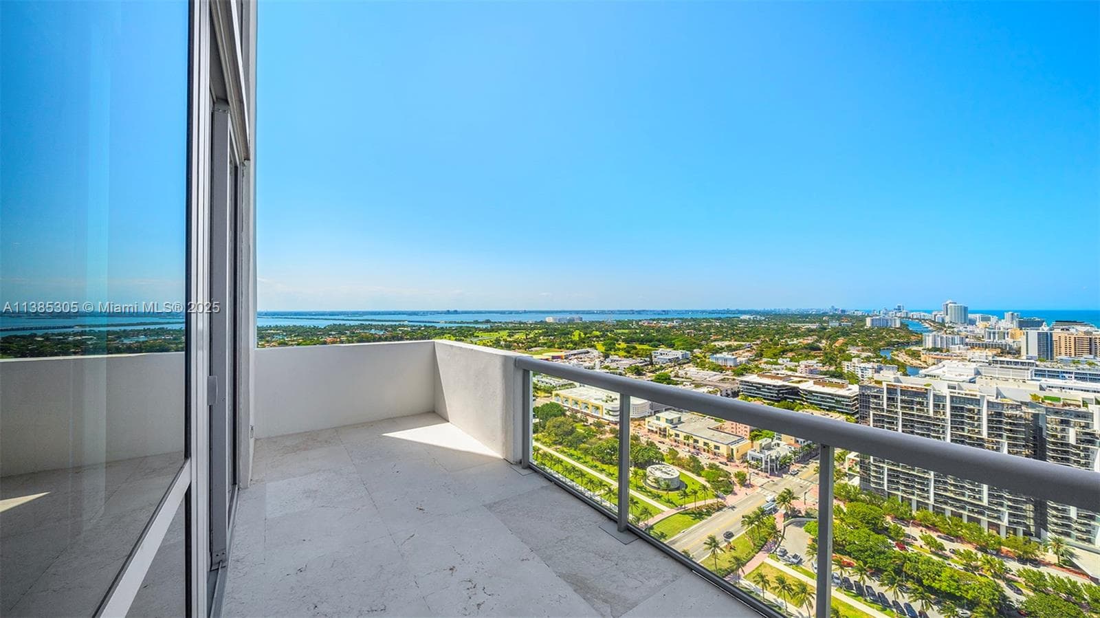 A11385305 — Miami Beach — 37