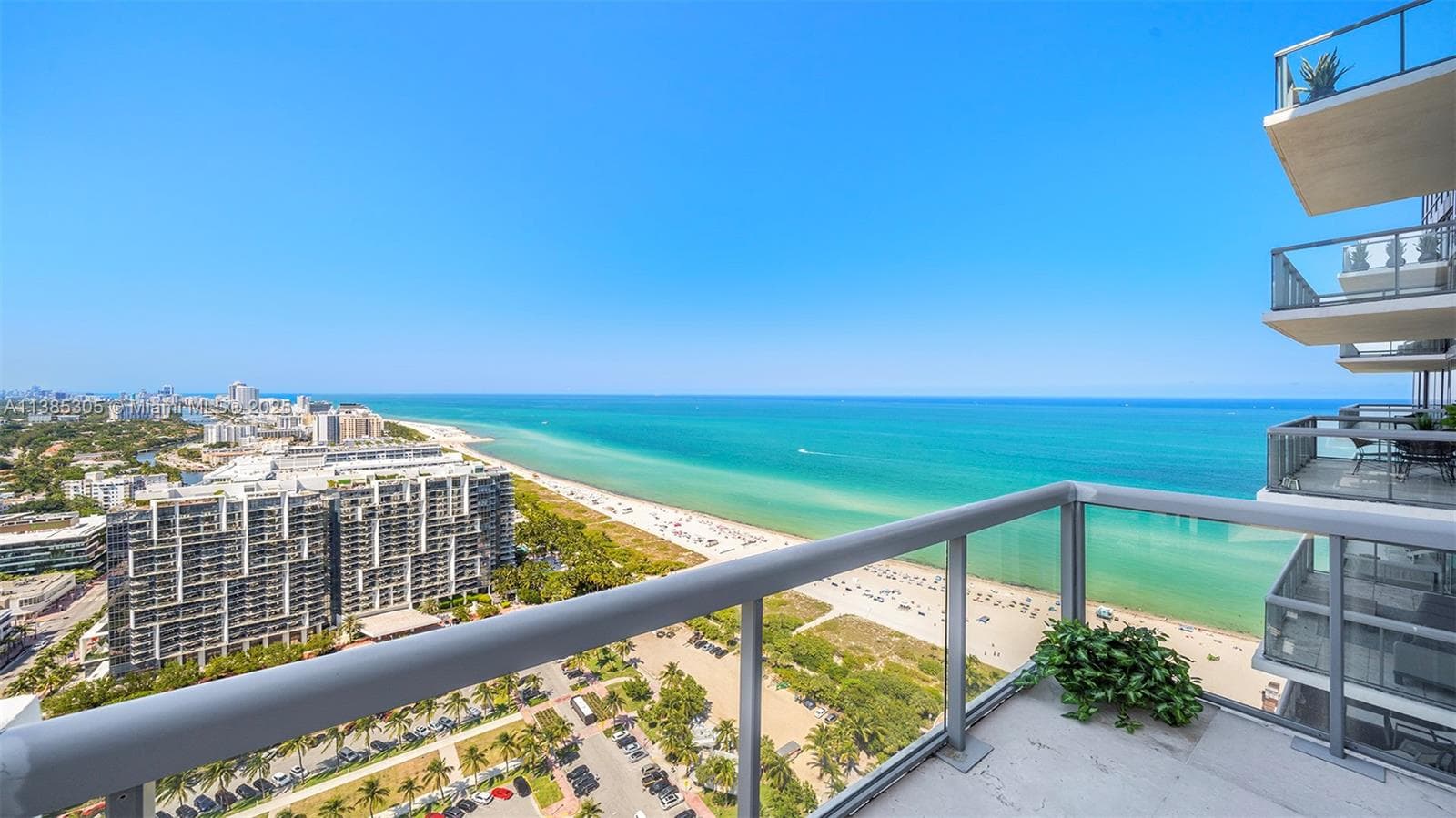A11385305 — Miami Beach — 40