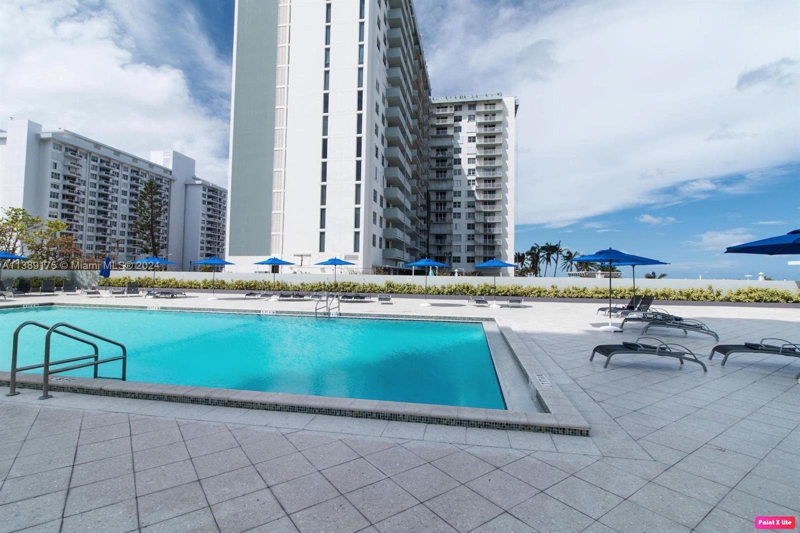 A11389175 — Miami Beach — 26
