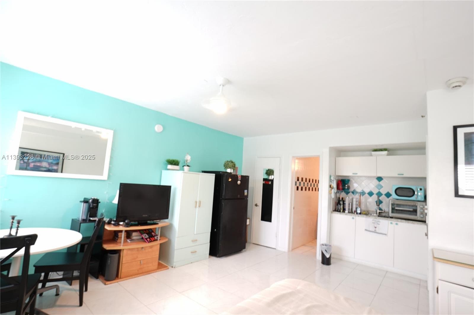 A11393226 — Miami Beach — 13