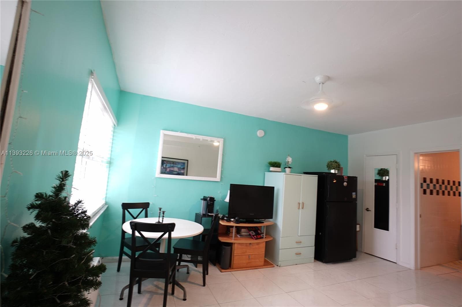 A11393226 — Miami Beach — 14