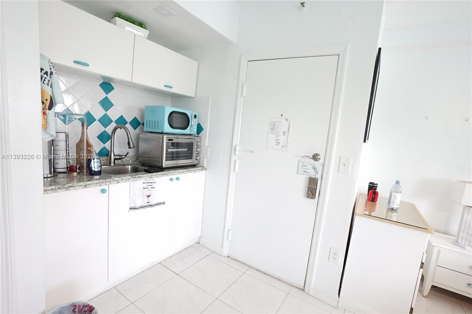 A11393226 — Miami Beach — 8