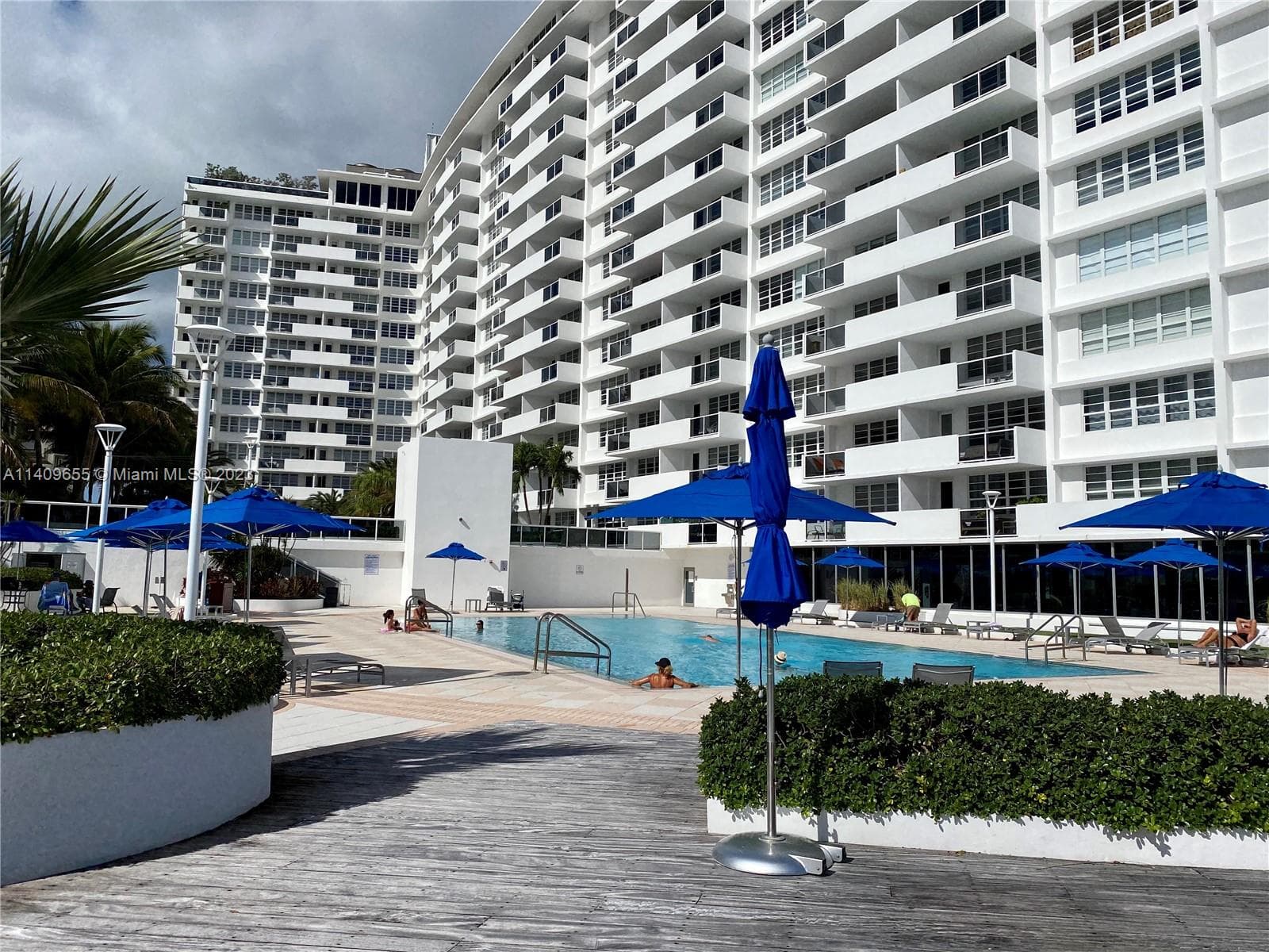 A11409655 — Miami Beach — 12