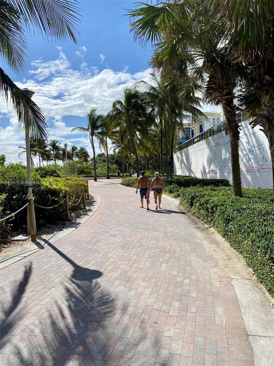 A11409655 — Miami Beach — 7