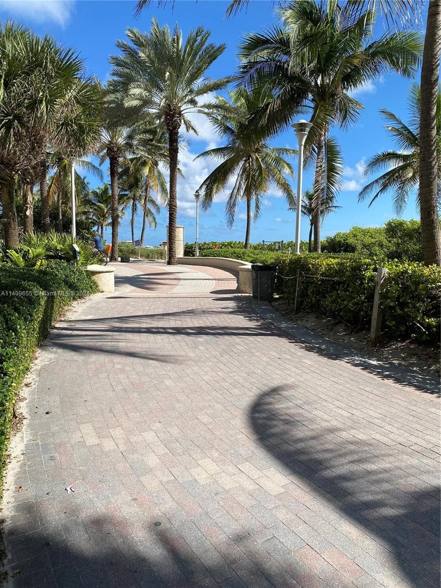 A11409655 — Miami Beach — 8