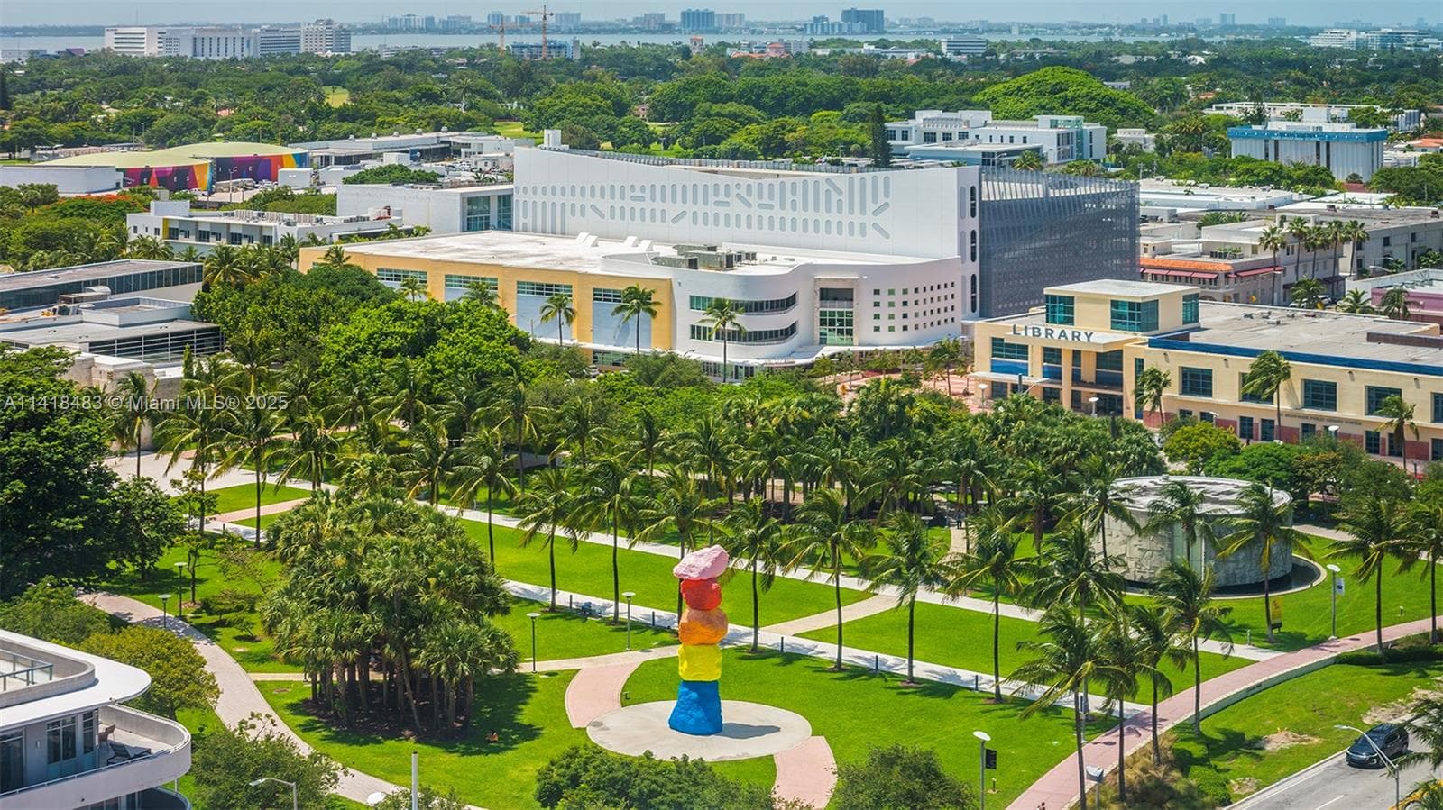A11418483 — Miami Beach — 16