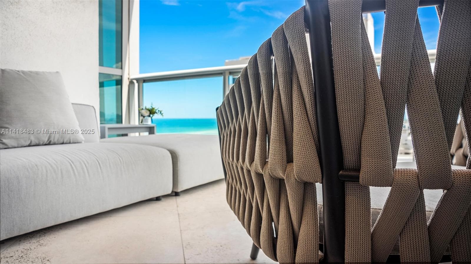 A11418483 — Miami Beach — 5