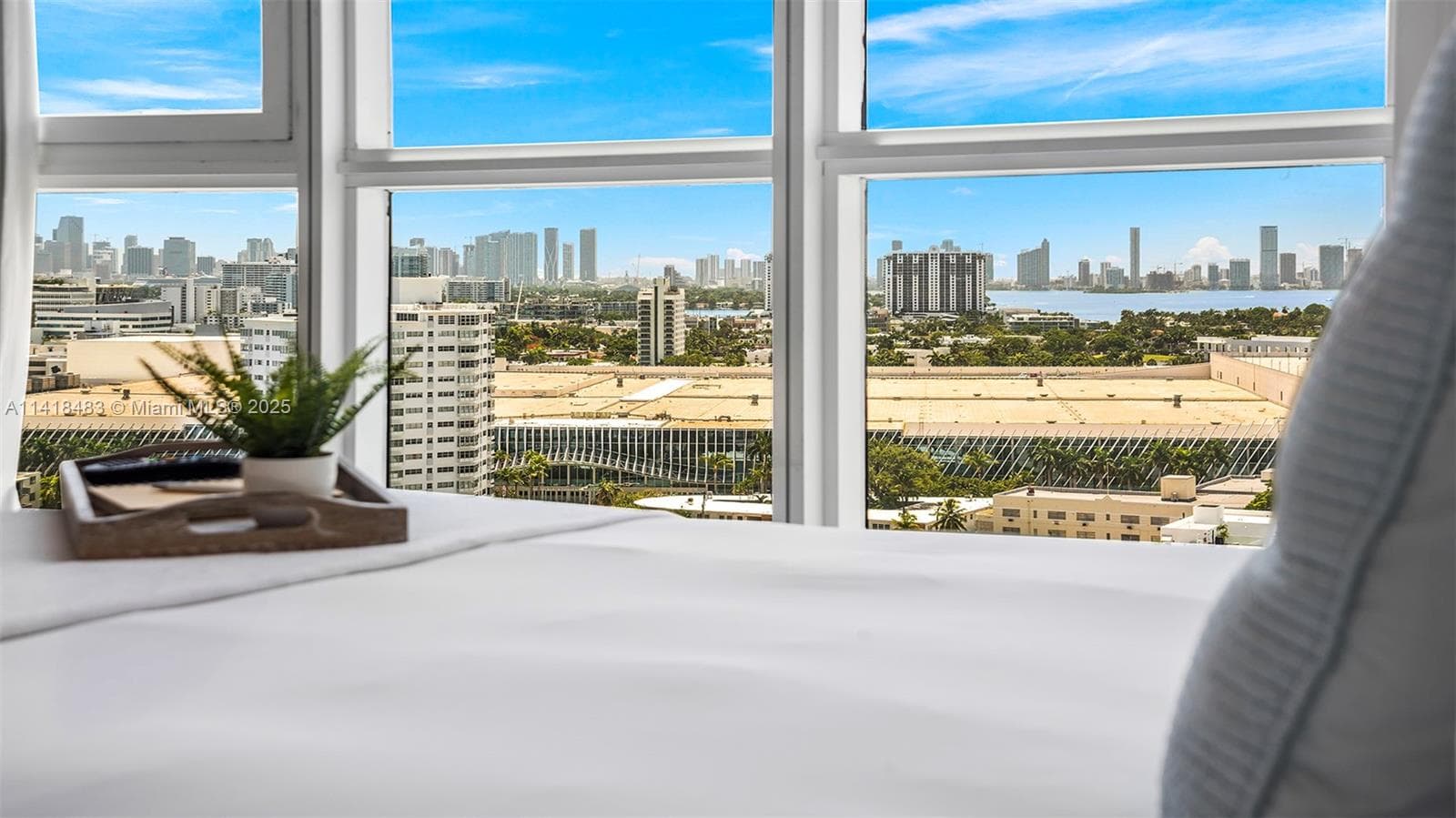 A11418483 — Miami Beach — 39