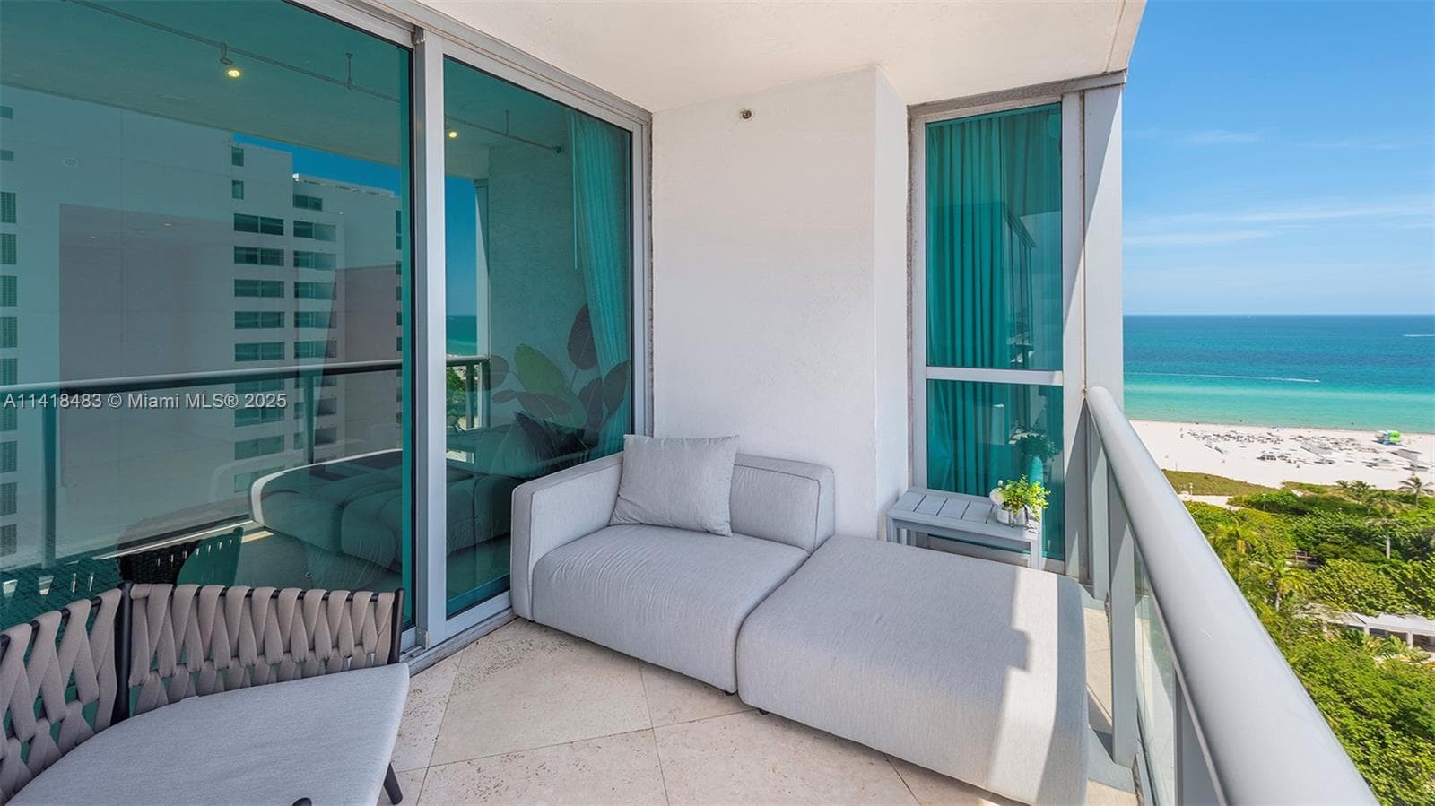 A11418483 — Miami Beach — 8