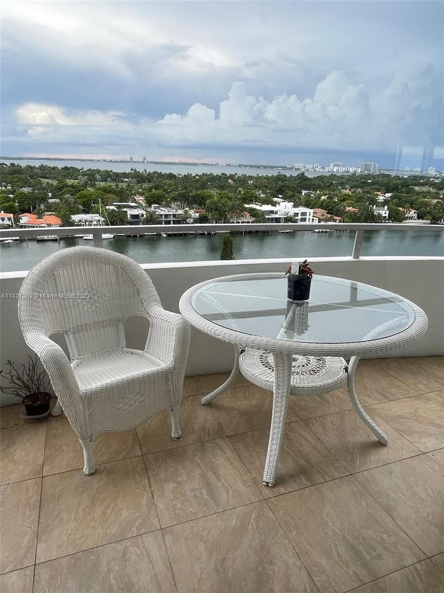 A11427969 — Miami Beach — 23