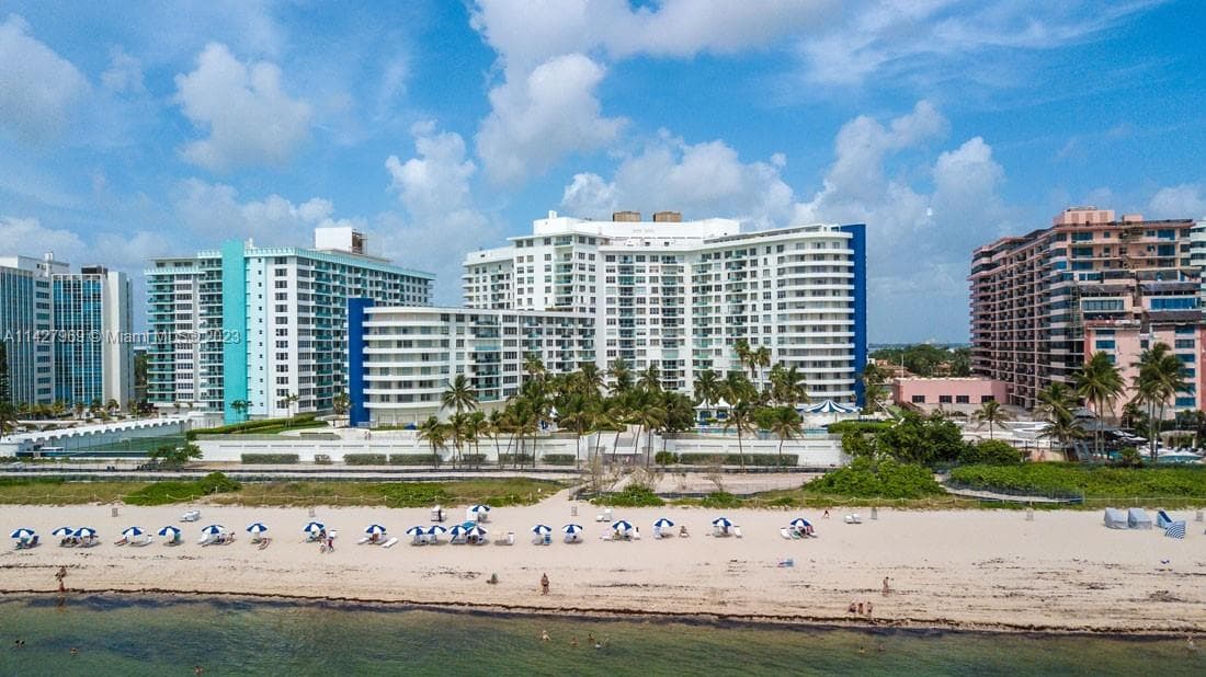 A11427969 — Miami Beach — 26