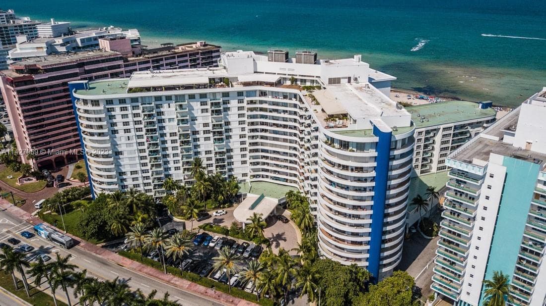 A11427969 — Miami Beach — 24