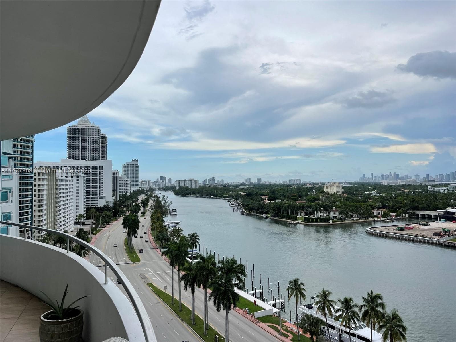 A11427969 — Miami Beach — 14