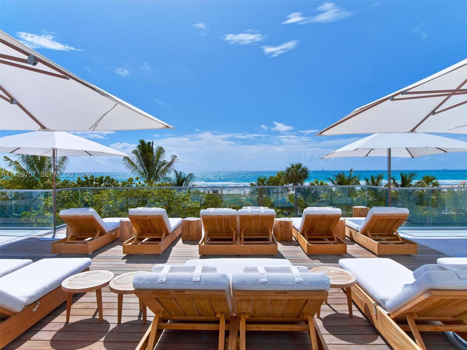 A11429757 — Miami Beach