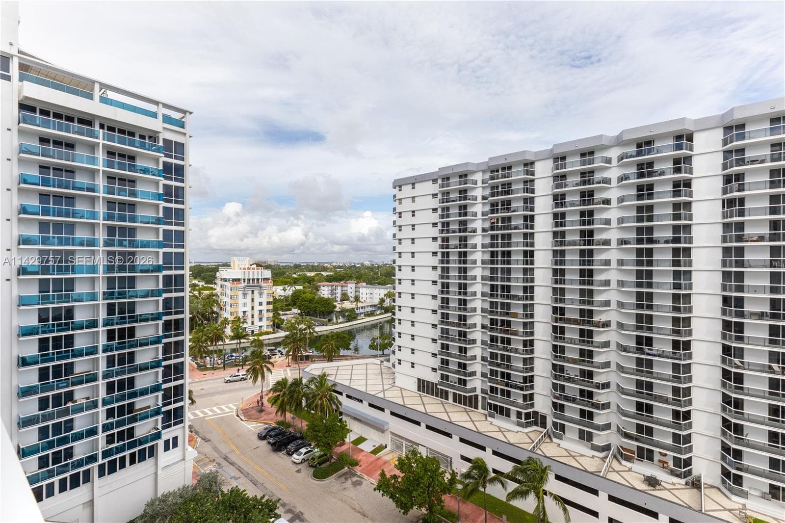 A11429757 — Miami Beach — 38
