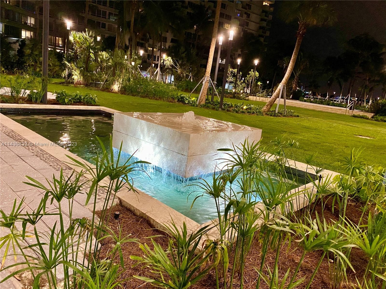 A11430432 — Miami Beach — 17