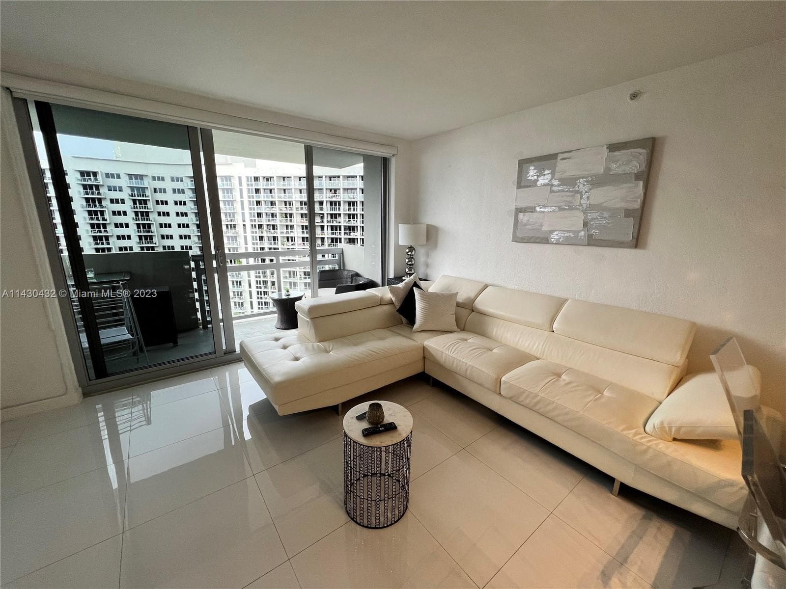 A11430432 — Miami Beach — 4