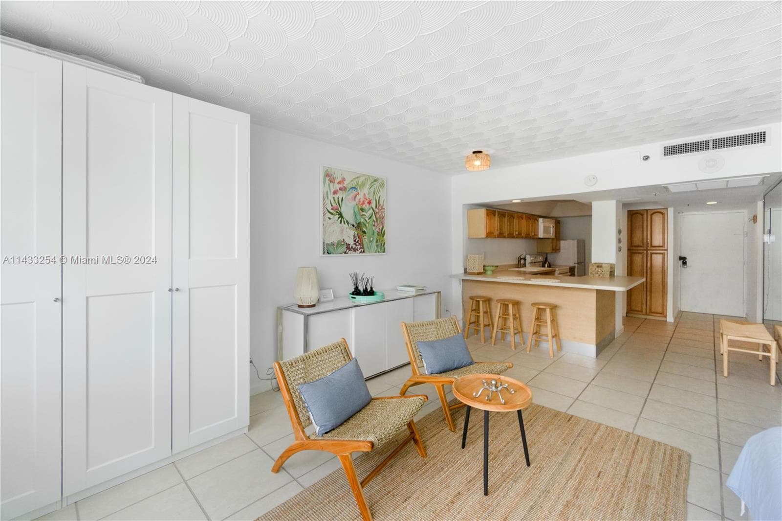 A11433254 — Miami Beach — 5