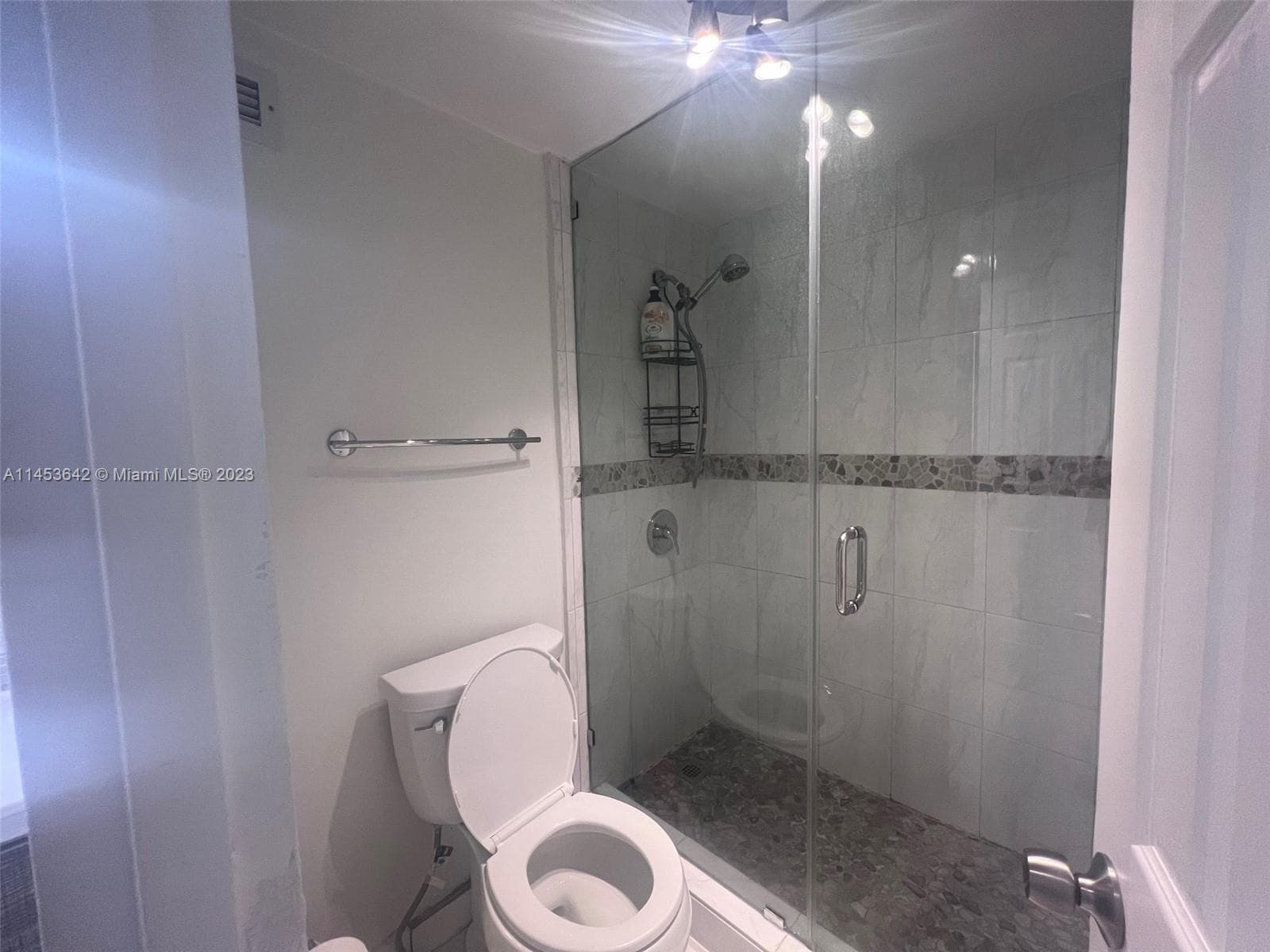 A11453642 — Miami Beach — 7