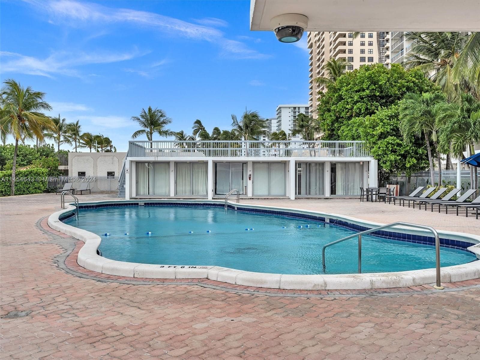 A11454643 — Miami Beach — 27