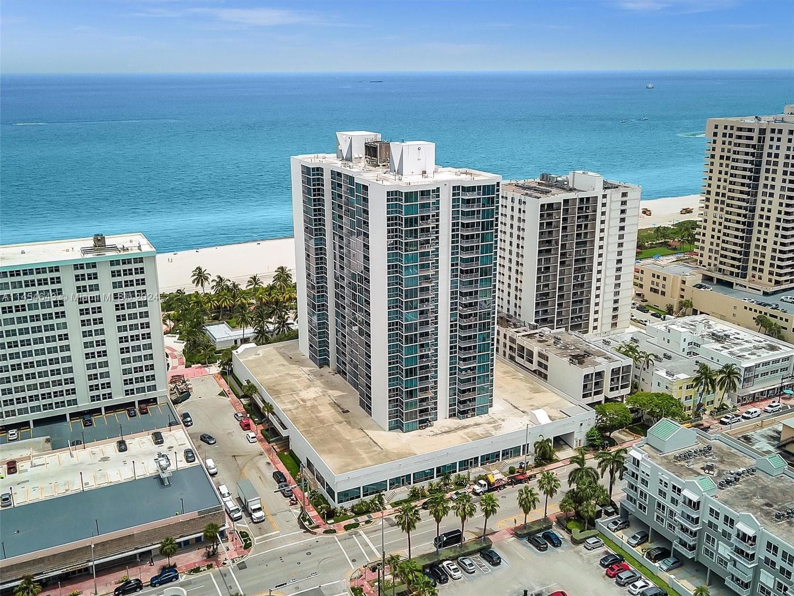 A11454643 — Miami Beach