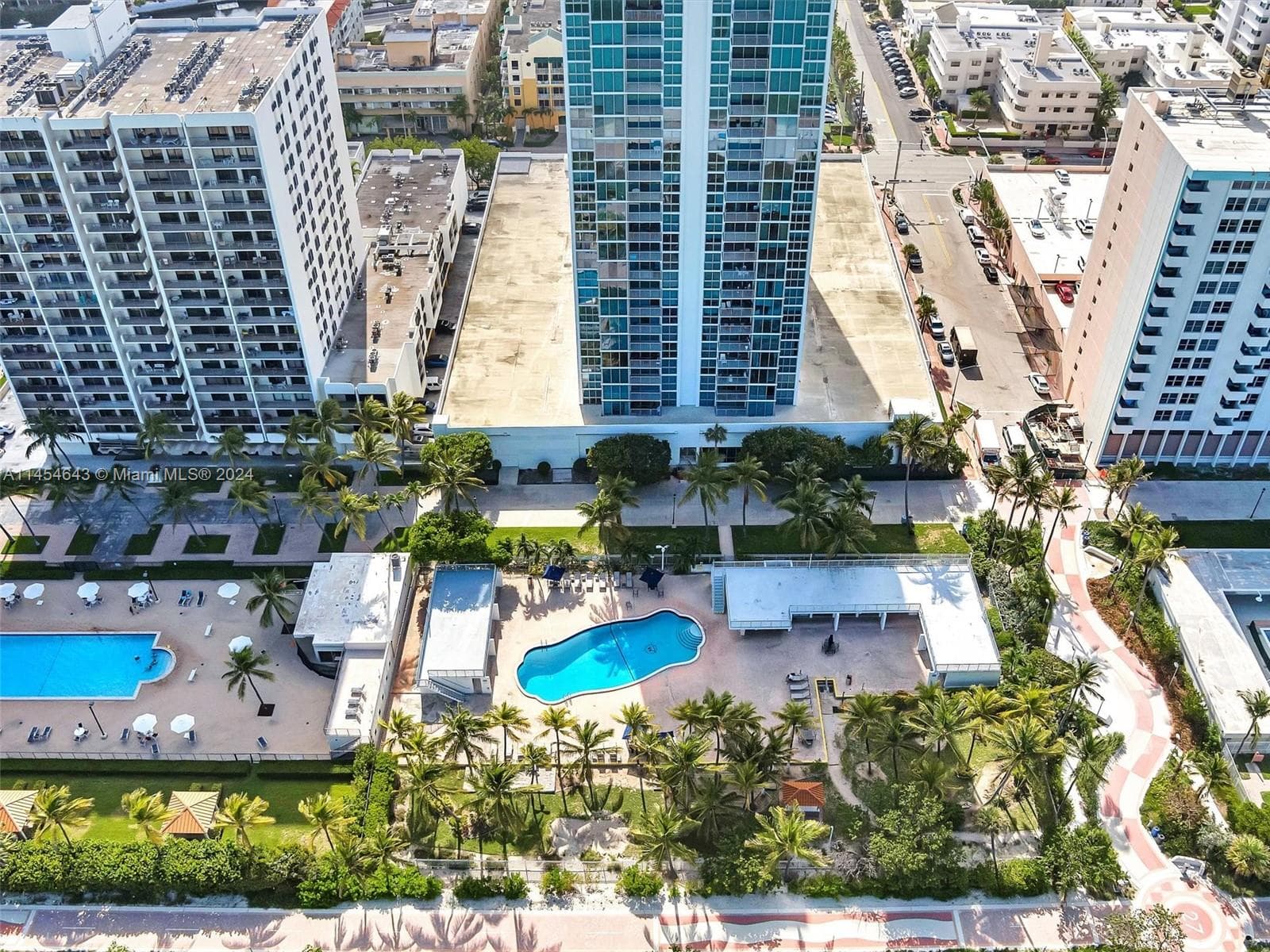 A11454643 — Miami Beach — 33
