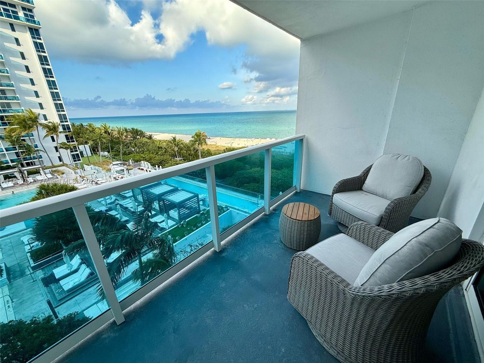 A11460767 — Miami Beach — 17