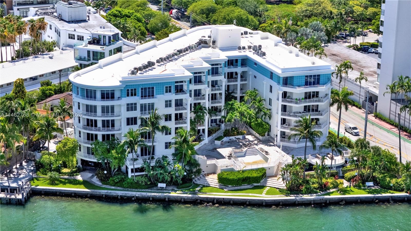 A11462758 — Miami Beach — 2