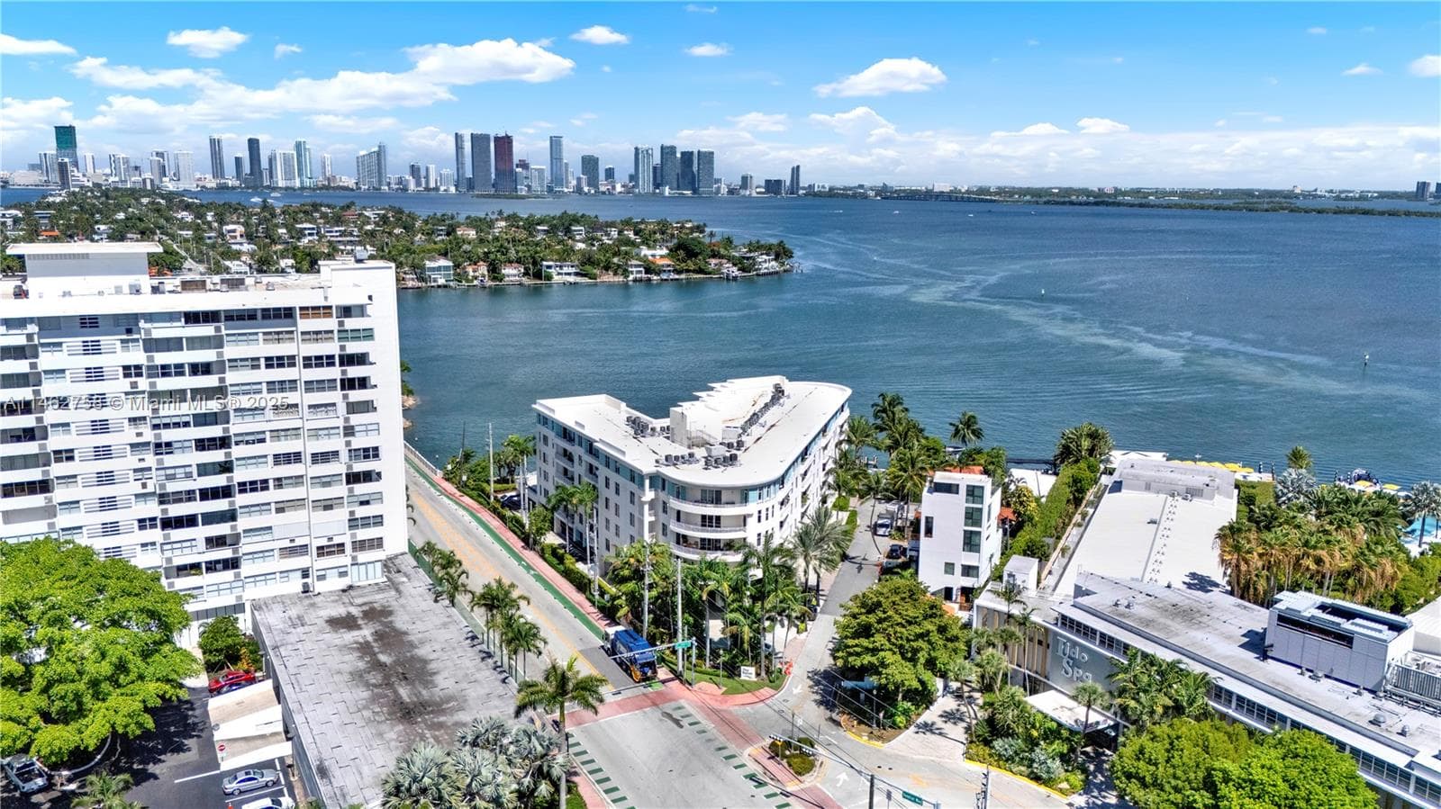A11462758 — Miami Beach — 46