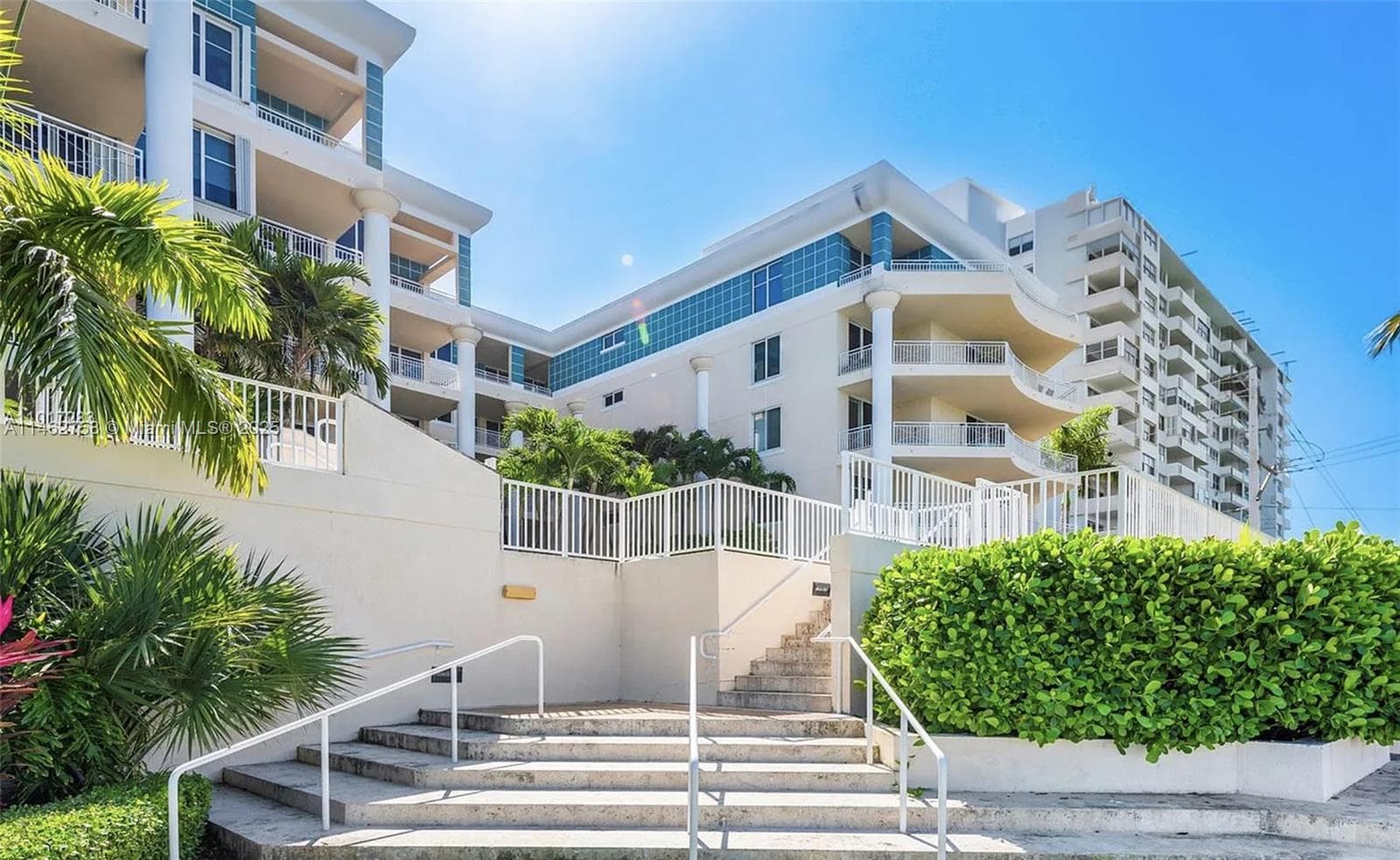 A11462758 — Miami Beach — 5