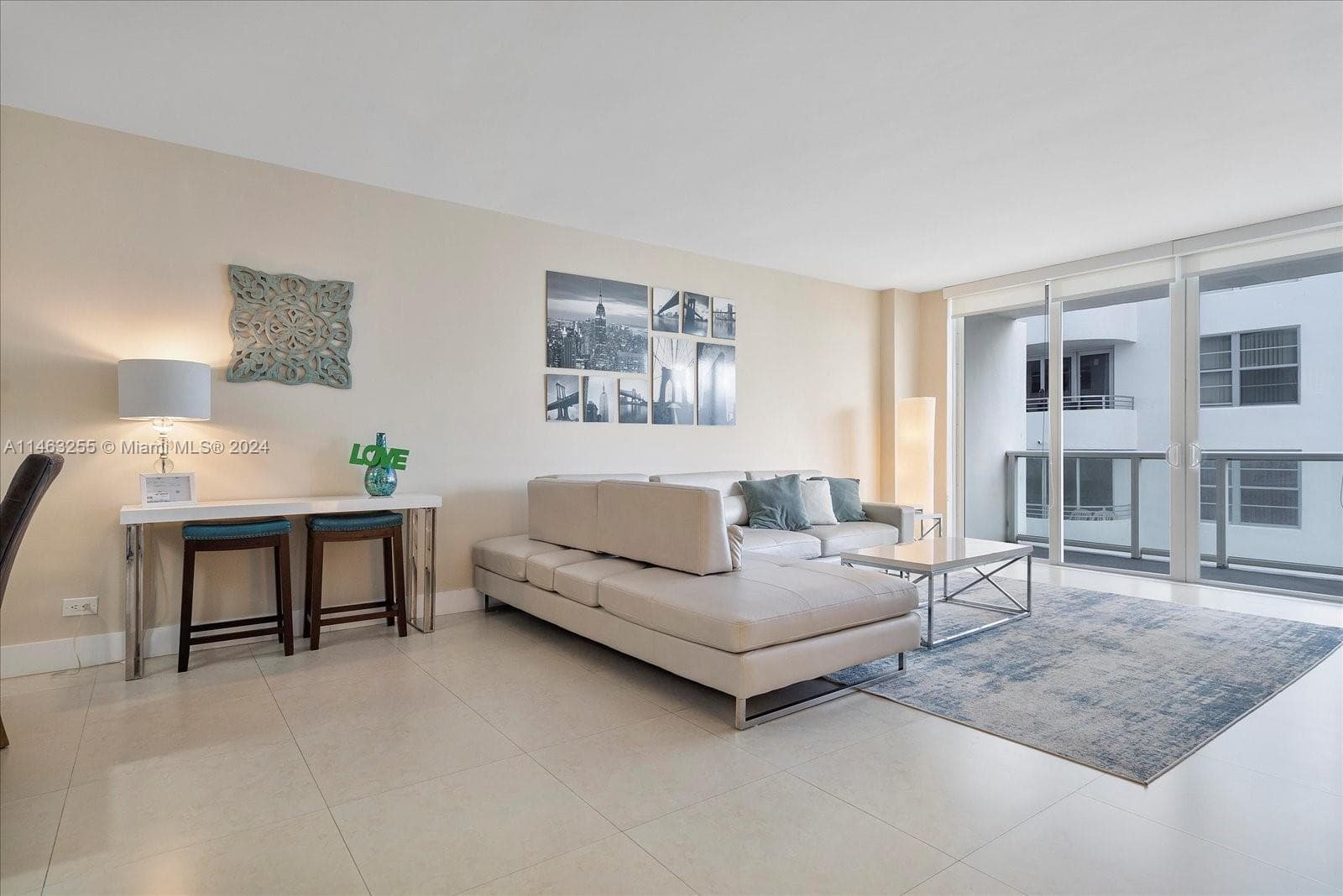 A11463255 — Miami Beach — 13