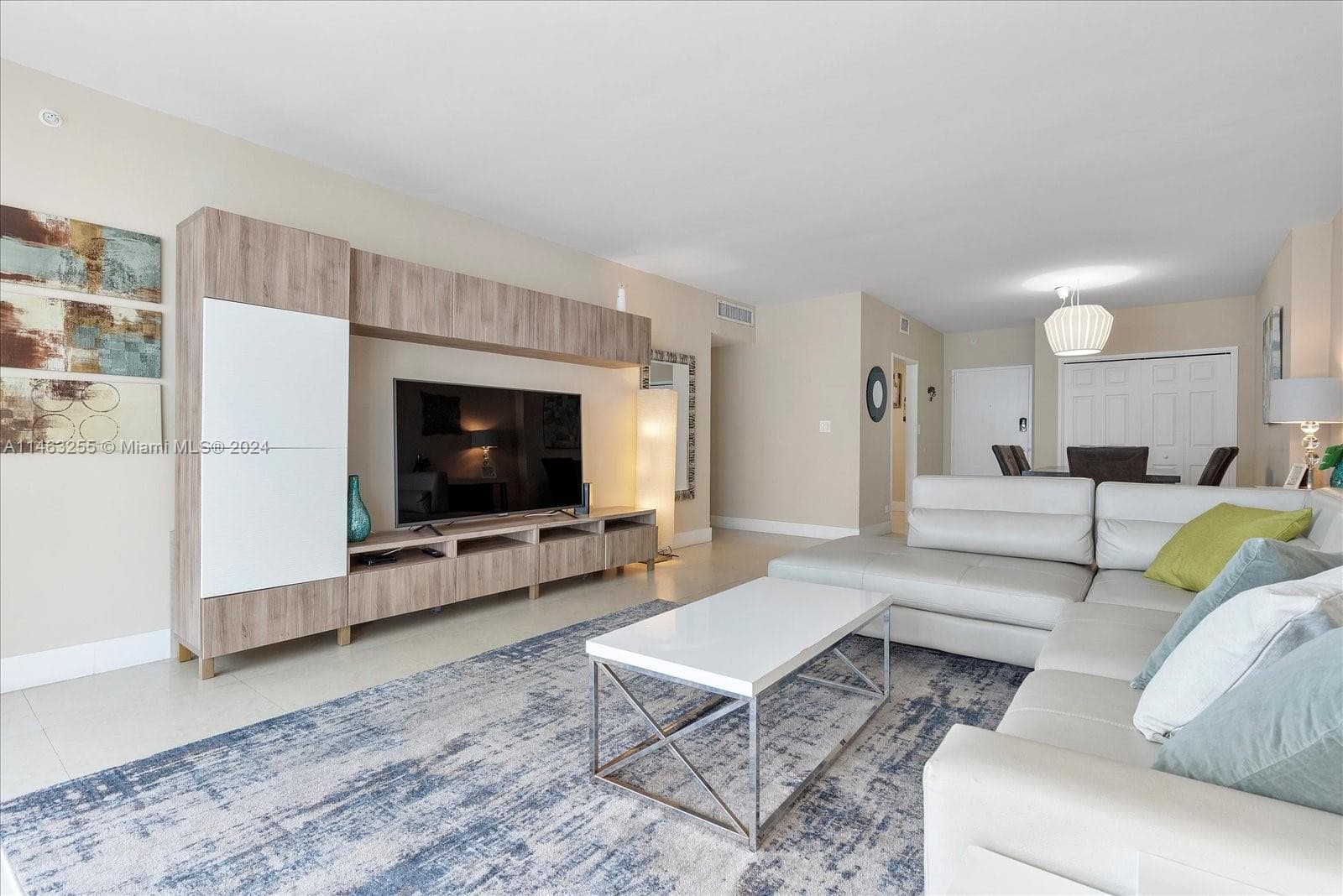 A11463255 — Miami Beach — 17