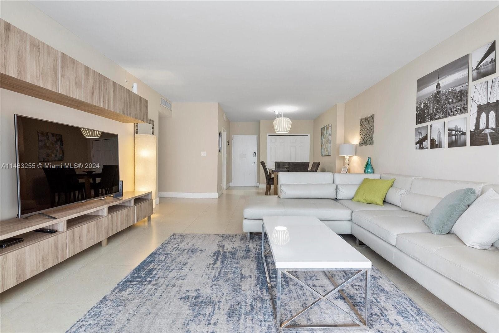 A11463255 — Miami Beach — 16
