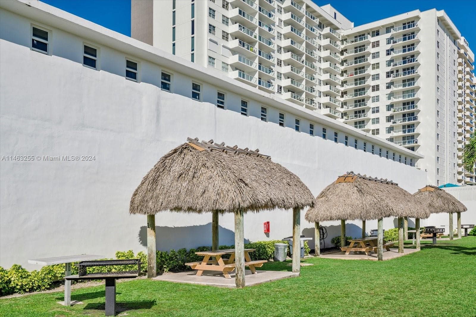 A11463255 — Miami Beach — 3