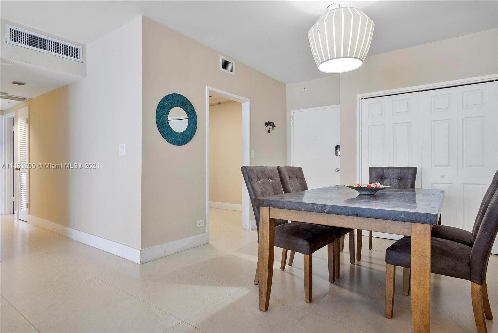 A11463255 — Miami Beach — 20