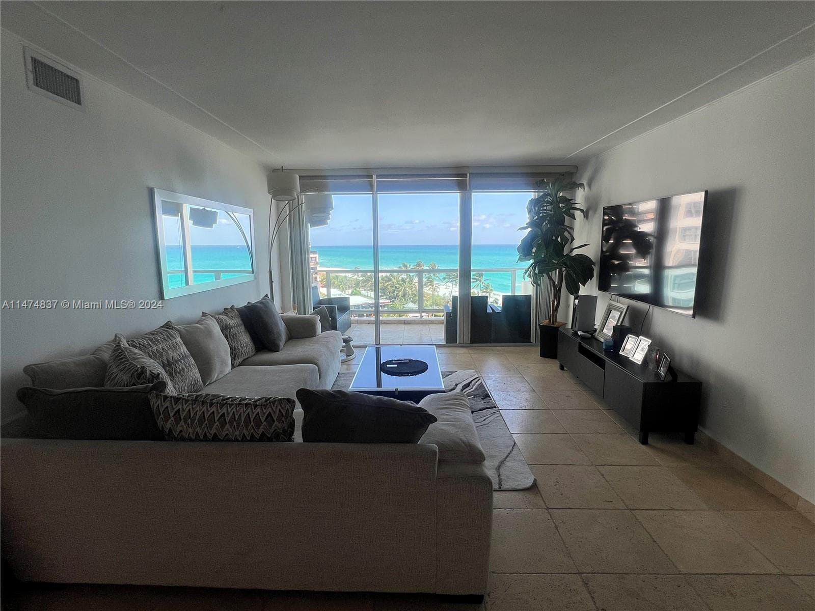 A11474837 — Miami Beach — 4