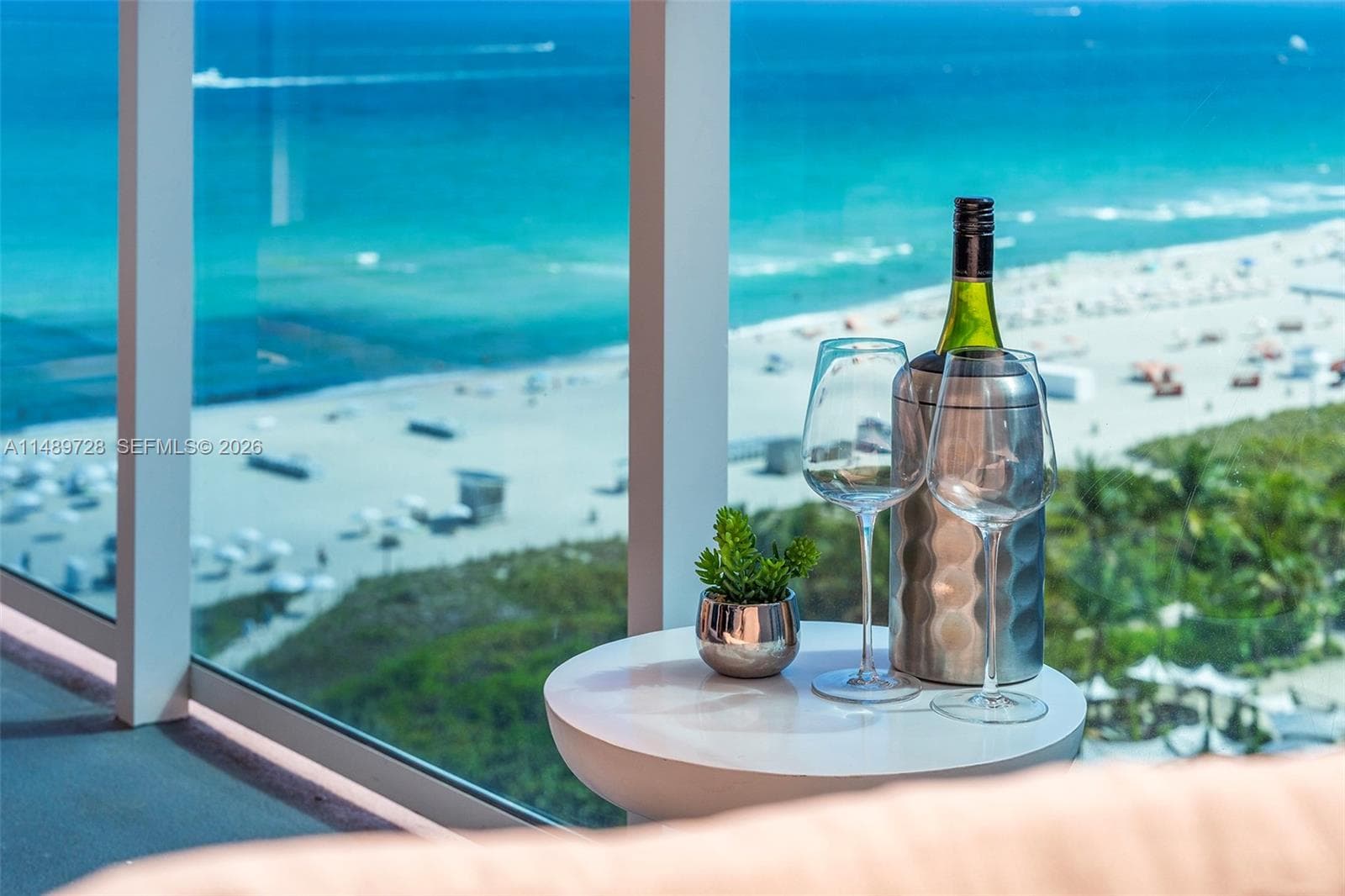 A11489728 — Miami Beach — 16