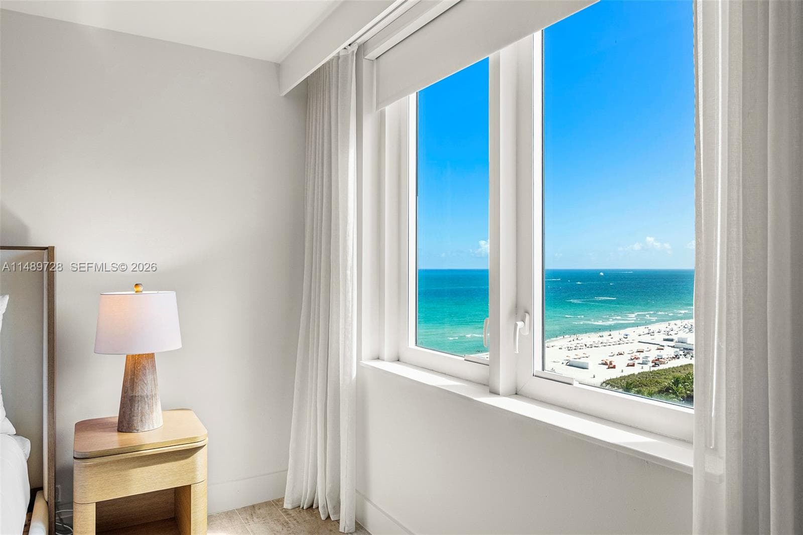A11489728 — Miami Beach — 24