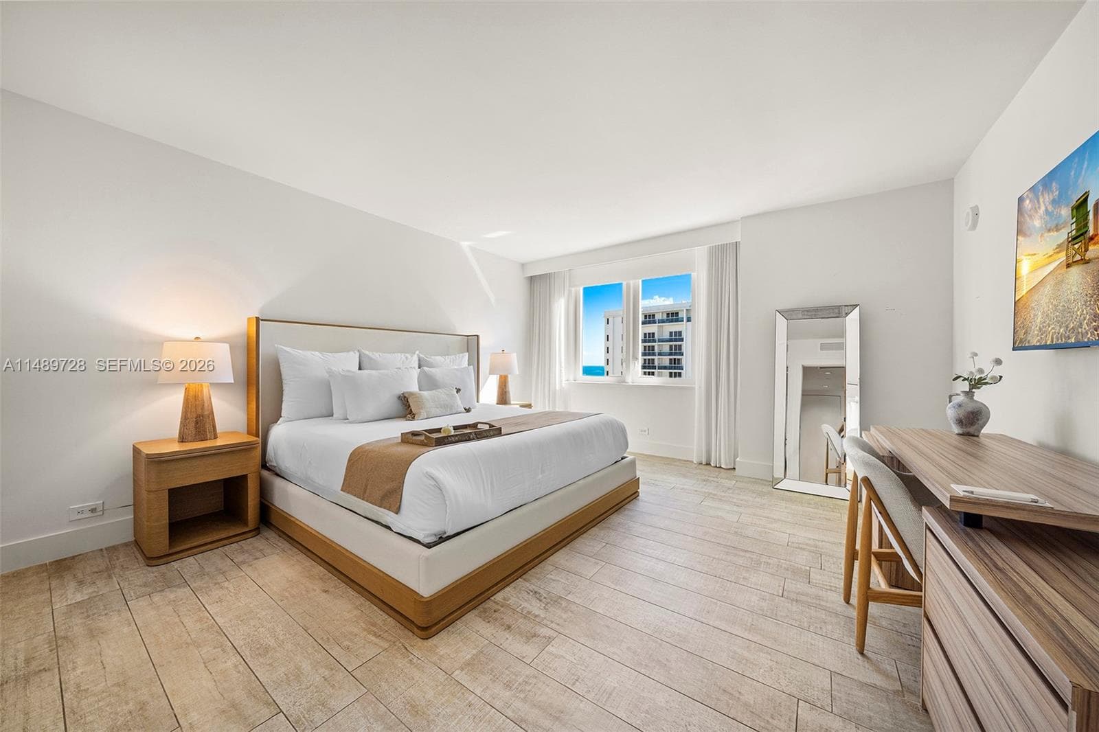 A11489728 — Miami Beach — 21