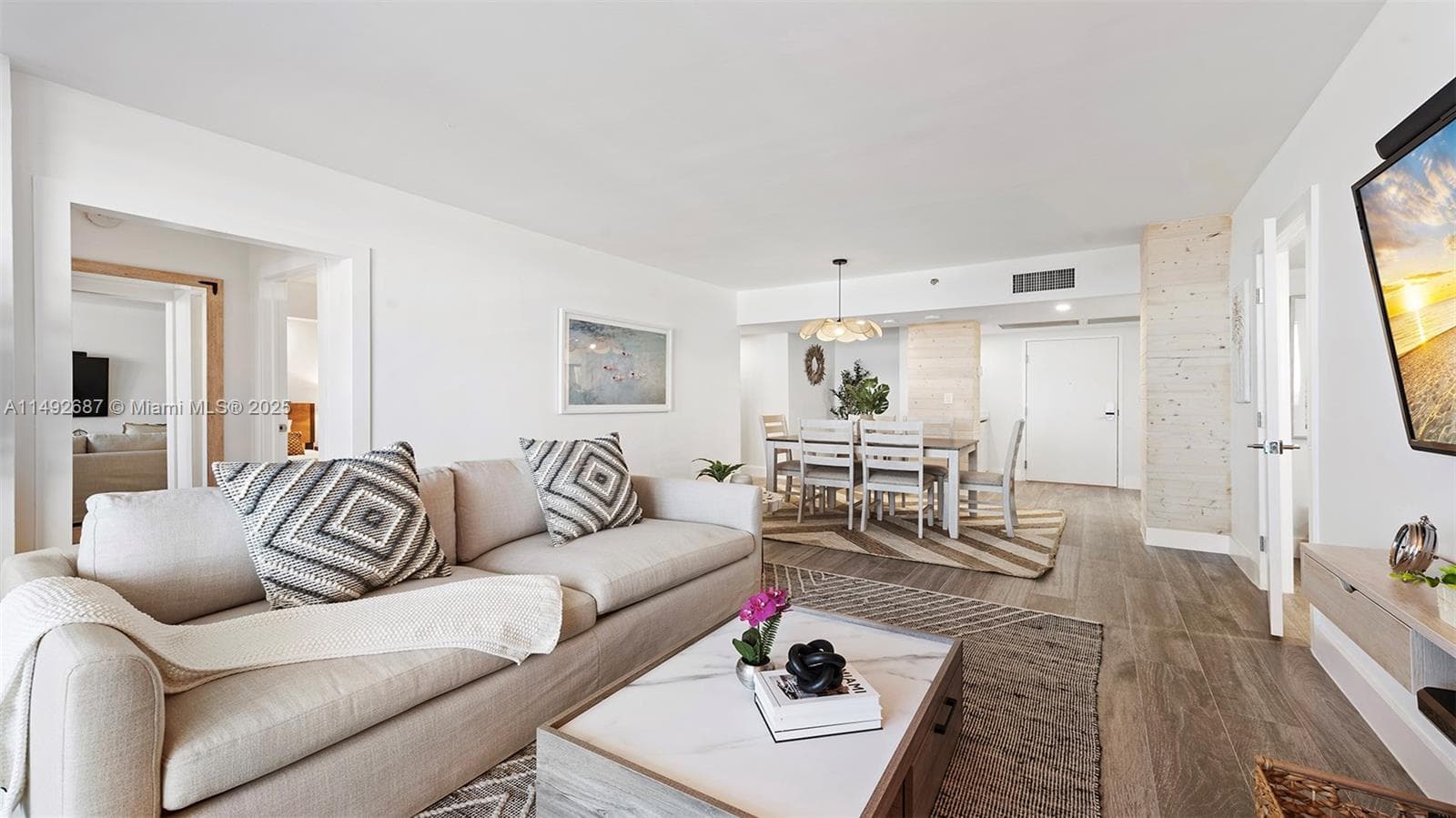 A11492687 — Miami Beach — 13