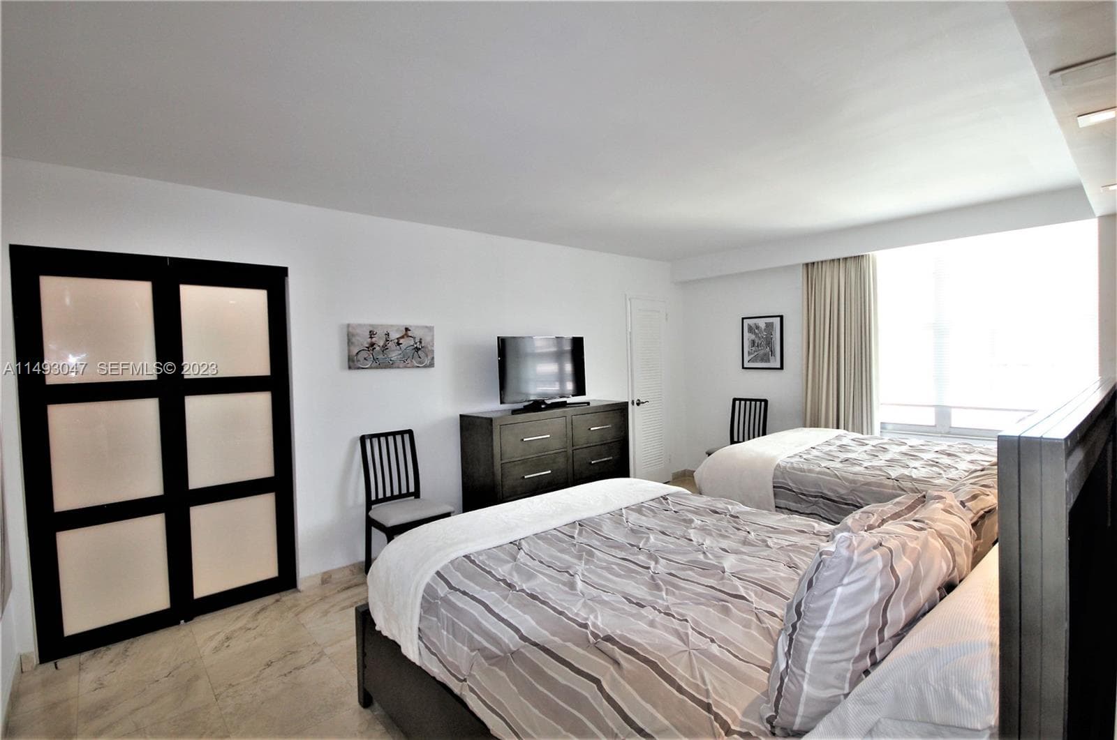 A11493047 — Miami Beach — 9